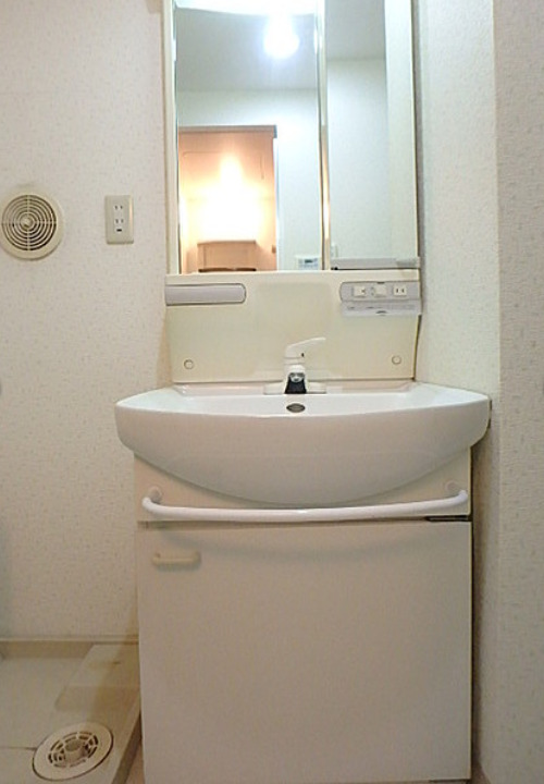 洗面設備　【人気の分譲マンションです♪】