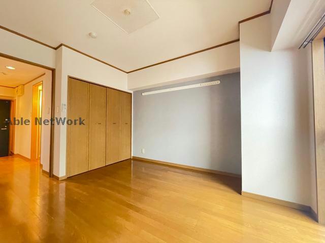 居室・リビング　※同物件別部屋