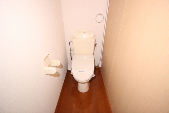 トイレ　※別部屋の写真です