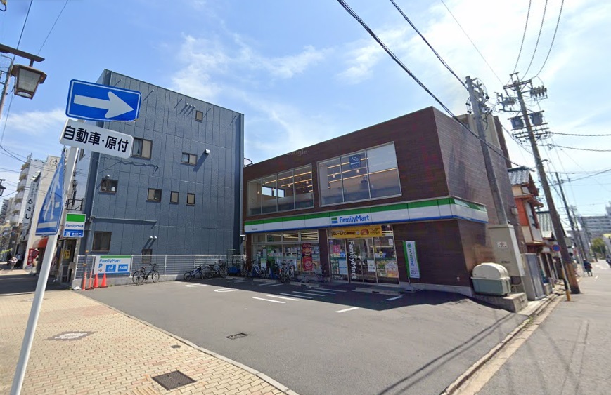 コンビニ　ファミリーマート 尾頭橋通店（コンビニ）まで390m