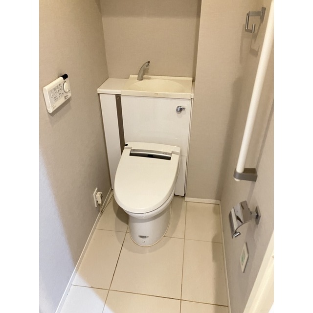 トイレ　※別部屋参考写真