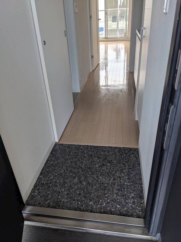 玄関　別部屋参照