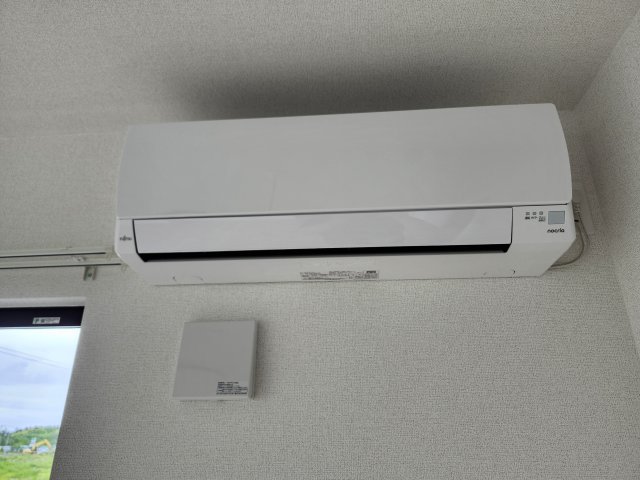 その他設備　エアコン２台設置
