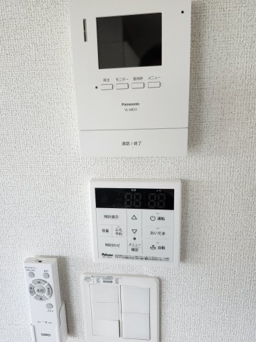 セキュリティ　モニター付きインターホン