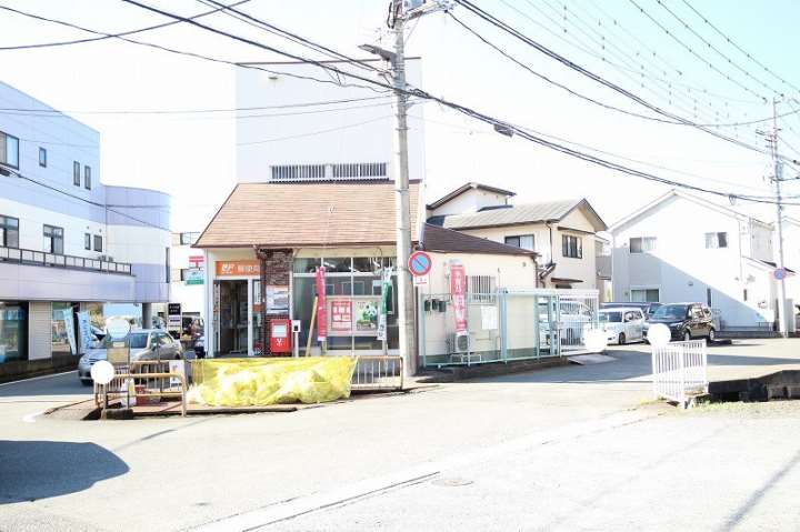 郵便局　今泉郵便局（郵便局）まで595m