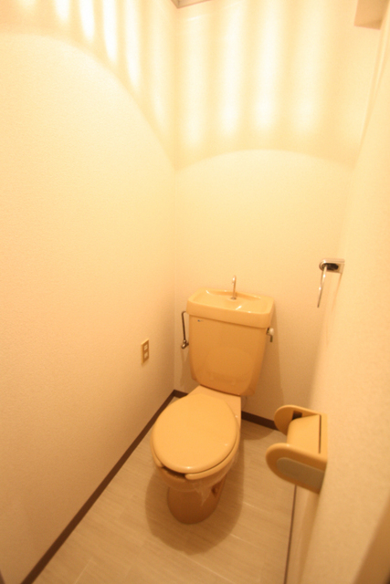 トイレ　別室の参考写真です（現況優先）