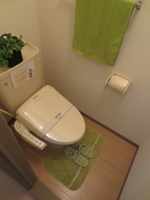 トイレ　シャワートイレは標準装備です。