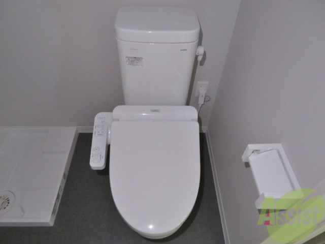 トイレ　ウォシュレット機能がついたトイレです。安心して使用できますね