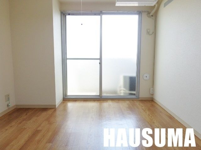 居室・リビング　室内※他号室参考写真