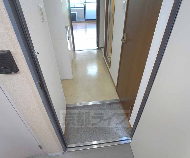 玄関　・お問い合わせは京都ライフまで・