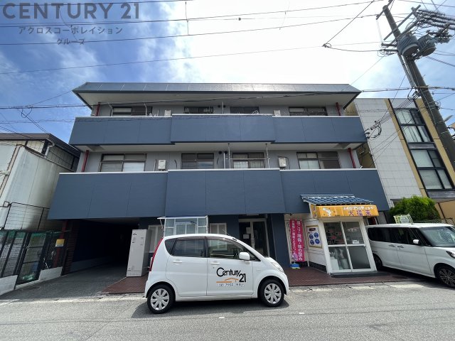 建物外観　敷地内駐車場あり！