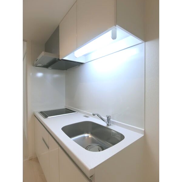キッチン　同型タイプの為、現状を優先致します。