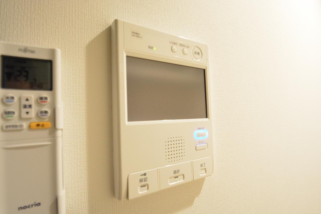 セキュリティ　カメラ付インターホン