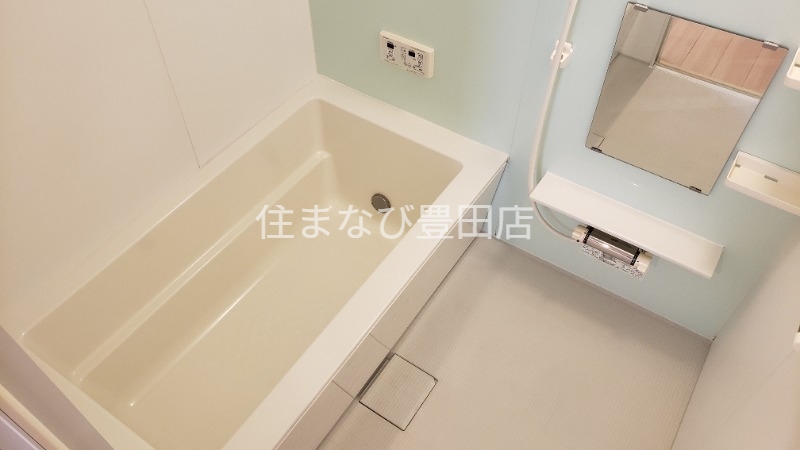 バス・シャワールーム　同型別部屋写真
