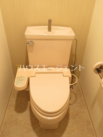 トイレ　バストイレ別です。ウォシュレットは設備外になります。※参考写