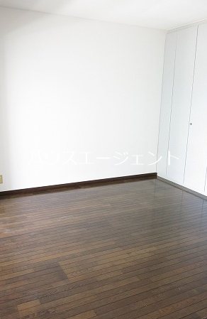 その他部屋・スペース　収納のある洋室です。※参考写真