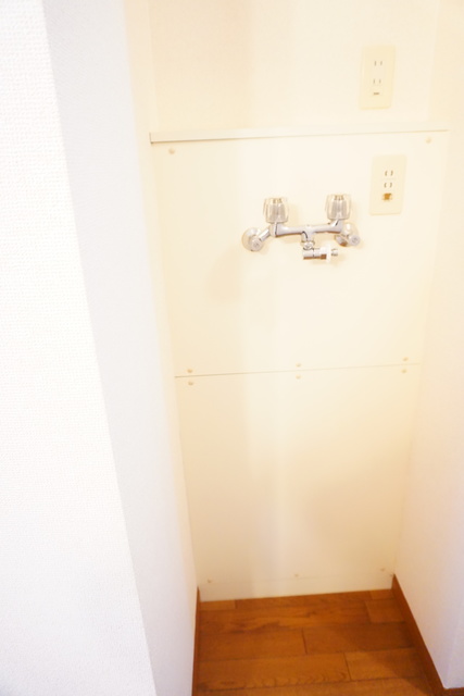 その他　雨の日でもお洗濯ができる！室内洗濯機置場付です☆