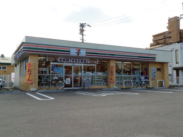 コンビニ　セブンイレブン 高松木太町本村店（コンビニ）まで1078m