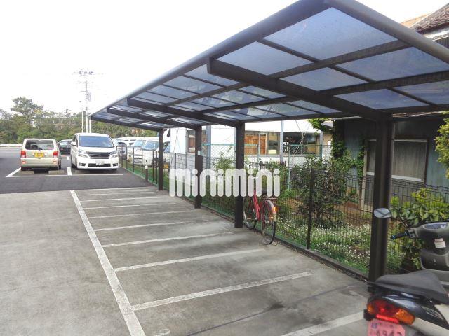 駐車場　駐輪場です