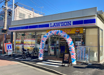 コンビニ　ローソン 品川大崎三丁目店（コンビニ）まで382m