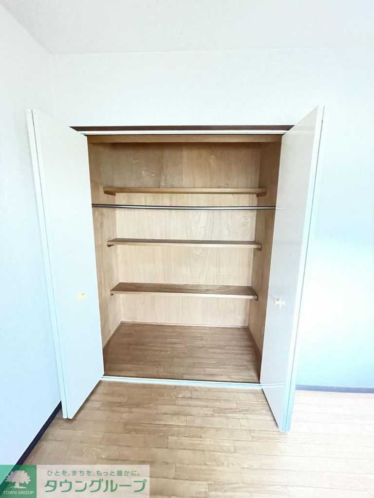収納　同物件別部屋写真