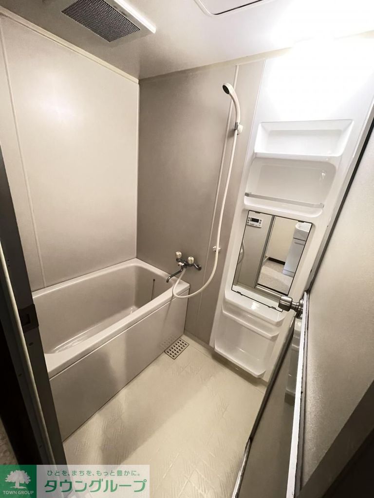 バス・シャワールーム　同物件別部屋写真
