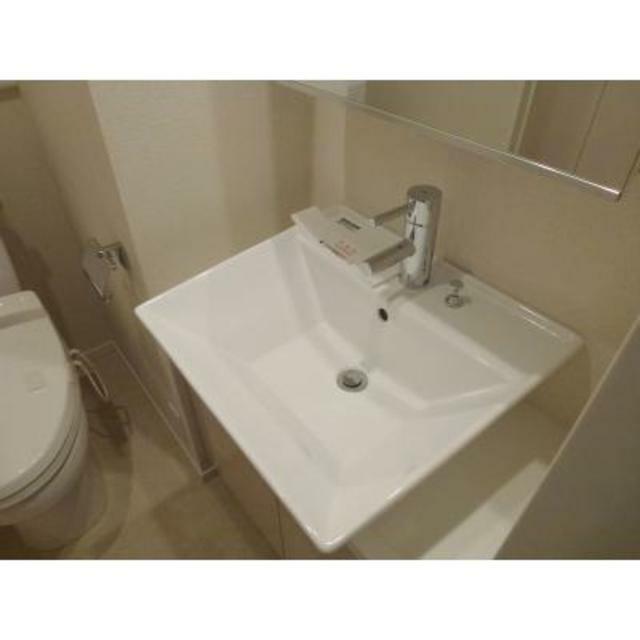 洗面設備　※写真は同タイプ住戸です。