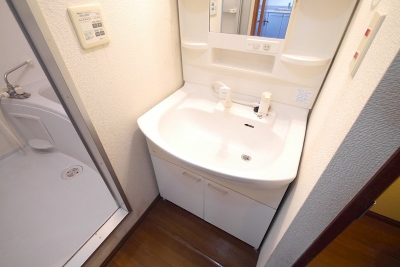 洗面設備　シャンプードレッサー