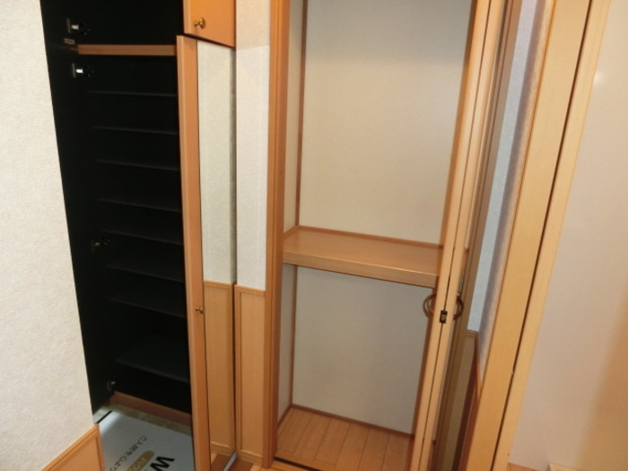 玄関　玄関収納