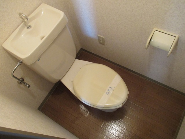 トイレ　落ち着いたトイレです