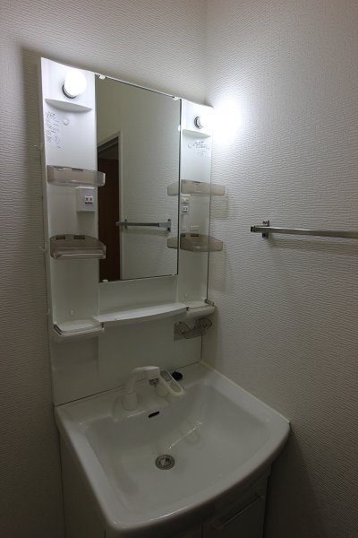 洗面設備　ドレッサータイプ
