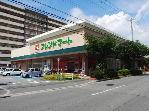 スーパー　平和堂フレンドマート尼崎水堂店（スーパー）まで301m
