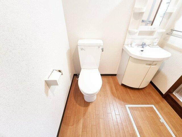 トイレ　コンパクトで使いやすいトイレです
