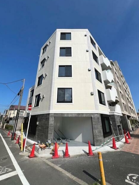 東急東横線 都立大学駅 徒歩10分 築3年