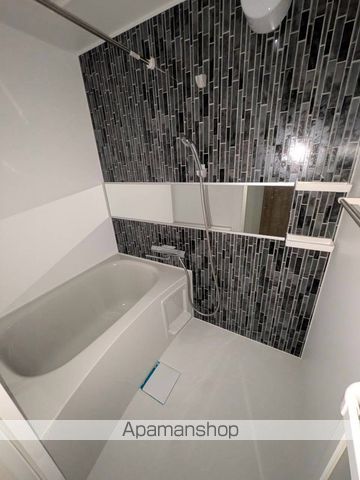 ＪＲ可部線 七軒茶屋駅 徒歩6分 3階建 築2年の風呂写真