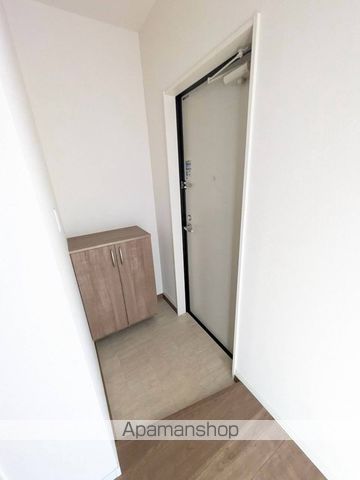 ＪＲ可部線 七軒茶屋駅 徒歩6分 3階建 築2年の玄関写真