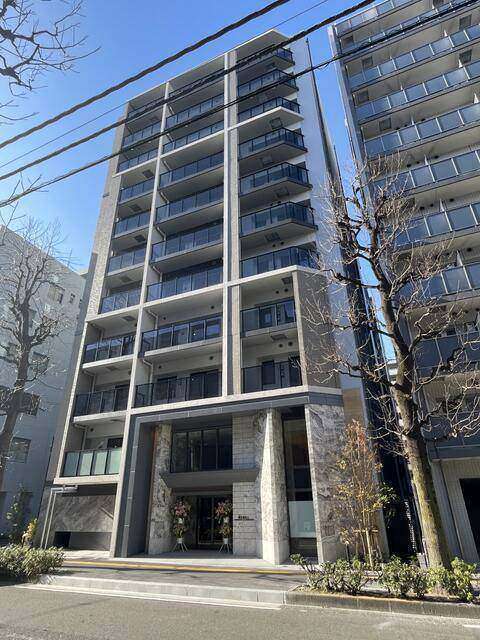 建物外観　オートロック完備