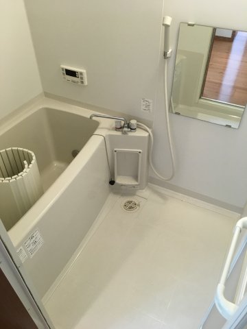 バス・シャワールーム　きれいなお風呂です