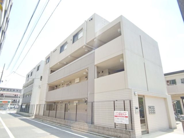 建物外観　♪大きい通りに面した物件♪