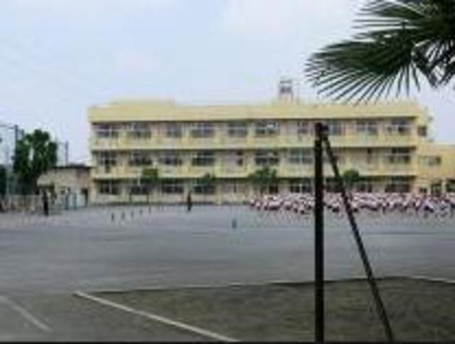 小学校　町田市立木曽境川小学校（小学校）まで731m