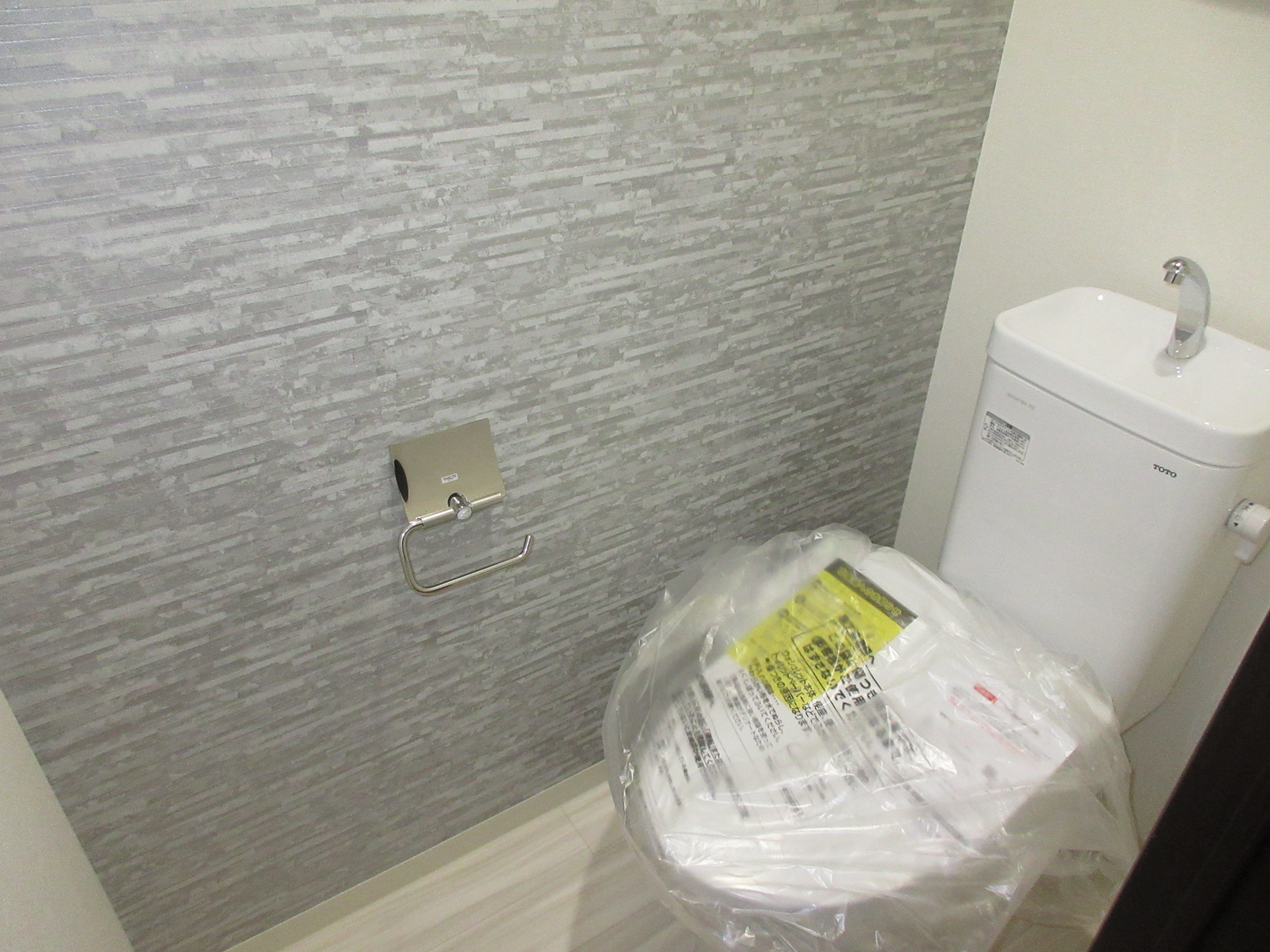 地下鉄谷町線 長原駅 徒歩2分 3階建 築3年のトイレ写真