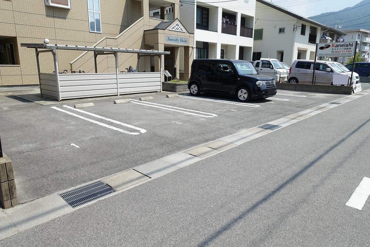 駐車場　綺麗に区画整理された駐車場♪