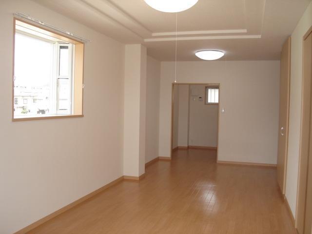 その他部屋・スペース　2面採光で明るいお部屋です♪
