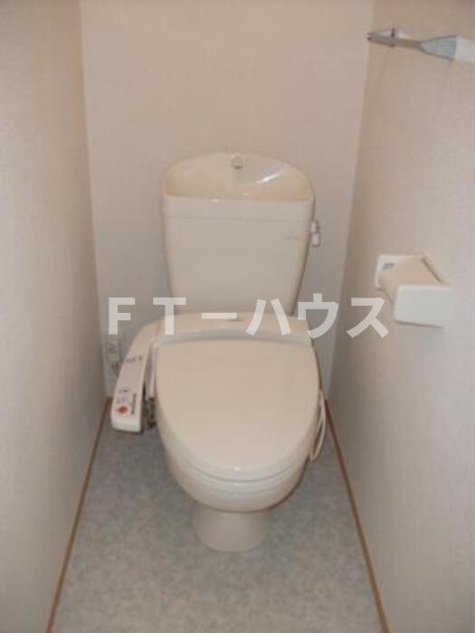 トイレ　ロイヤルヒルズＭ トイレ