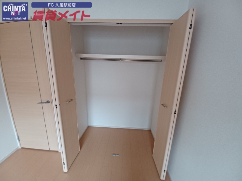 収納　同型反転参考写真です