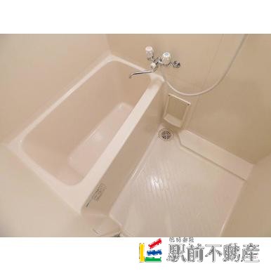 サヴォイステーションの風呂写真
