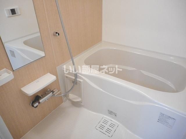 アイフラット日新IIの風呂写真