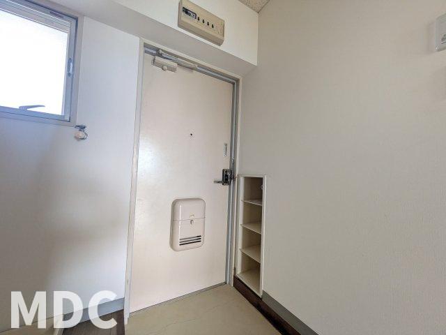 ＪＲ高徳線 吉成駅 徒歩36分 5階建 築36年の玄関写真