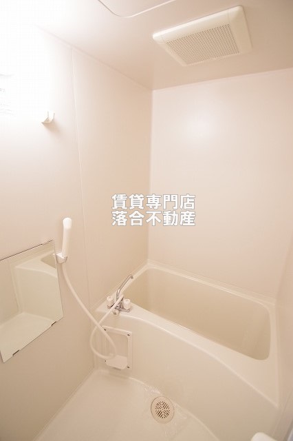 バス・シャワールーム　落ち着いた空間のお風呂