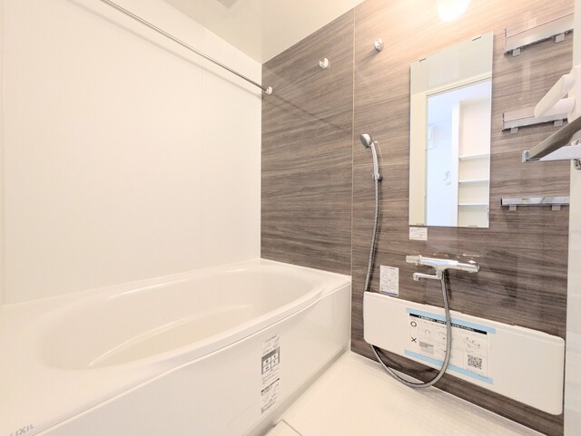 バス・シャワールーム　※別部屋参考写真です。